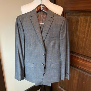 BRAND NEW Michael Kors Boys 14 suit